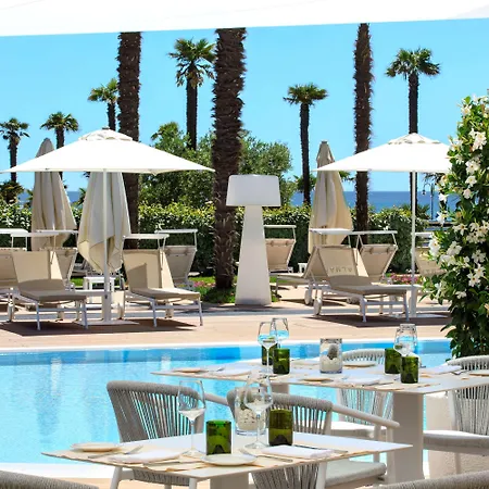 Hotel Almar &