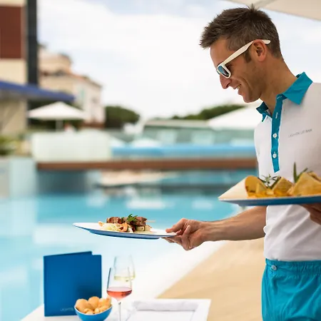 Hotel Almar &